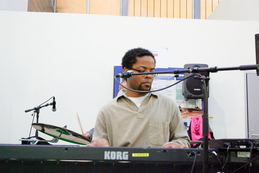 Evry Daily Photo - Concert Ebena Inauguration Gare Evry Centre 280.jpg